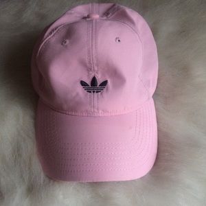 ADIDAS HAT FROM CHAMPS ❤️